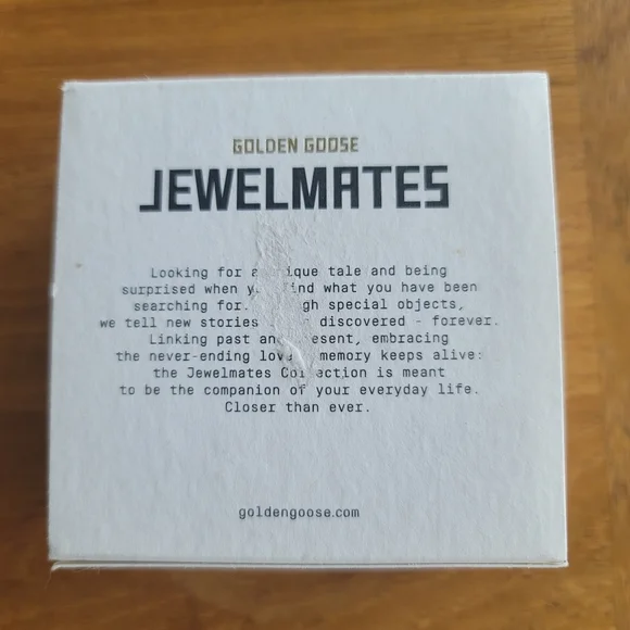 NIB ✨️Golden Goose Lace Lock Star Pin In Antique Gold Gorgeous✨️ - Picture 14 of 14